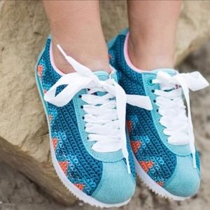 Very cute Custom designer tennis shoes
